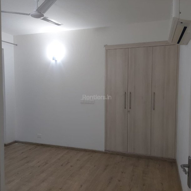 3bhk with servant and study available for Rent in Experion The Heartsong Seactor 108 Gurgaon-2