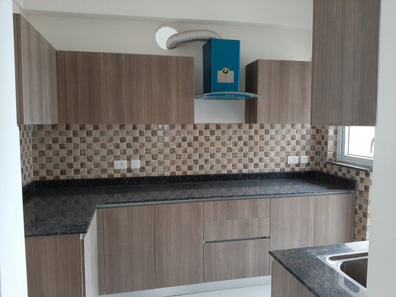 3BHK +SR flat for sale  Adani Oyster Grande Sector 102,GURGAON-12