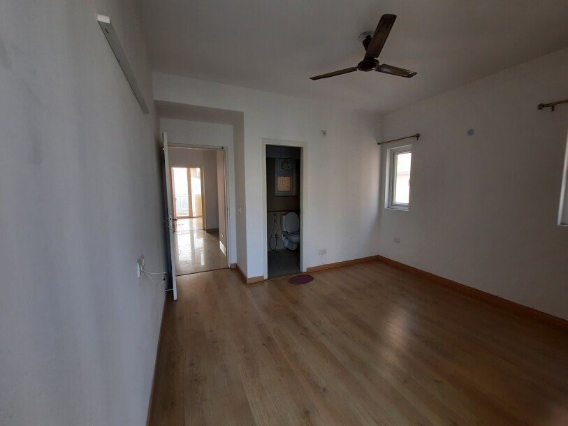 3bhk flat in Emaar gurgaon  greens sector 102 Dwarka expressway gurgaon-8