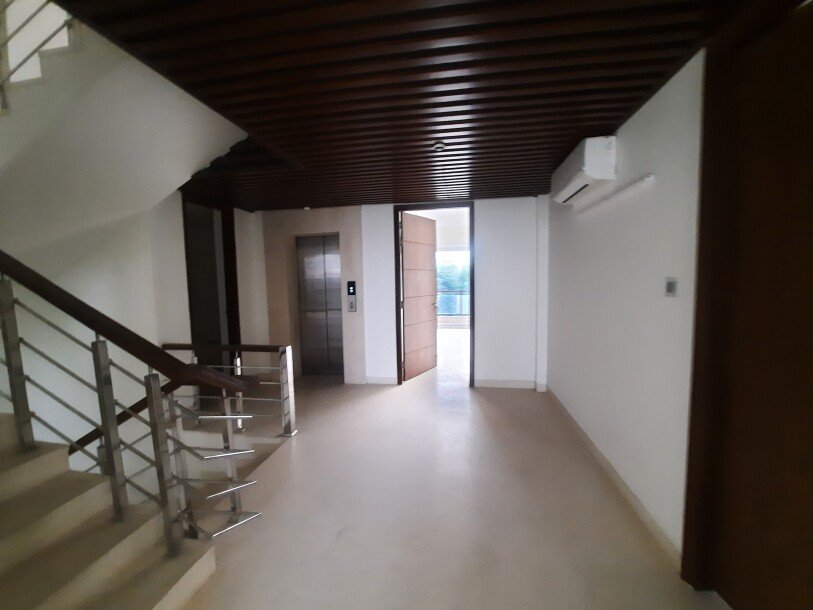 5bhk villa for rent puri Diplomatic greens sector 111 Dwarka expressway gurgaon-13