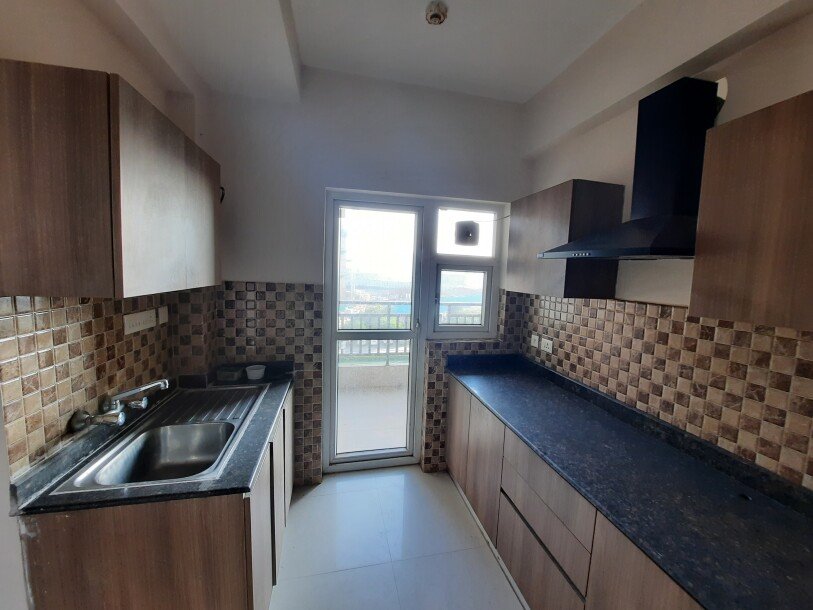 3bhk semifurnished apartment in sector 102 gurgaon-14