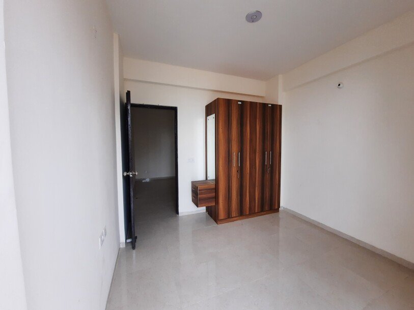 2bhk flat signature Global grand iva sector  103 Dwarka expressway gurgaon-1