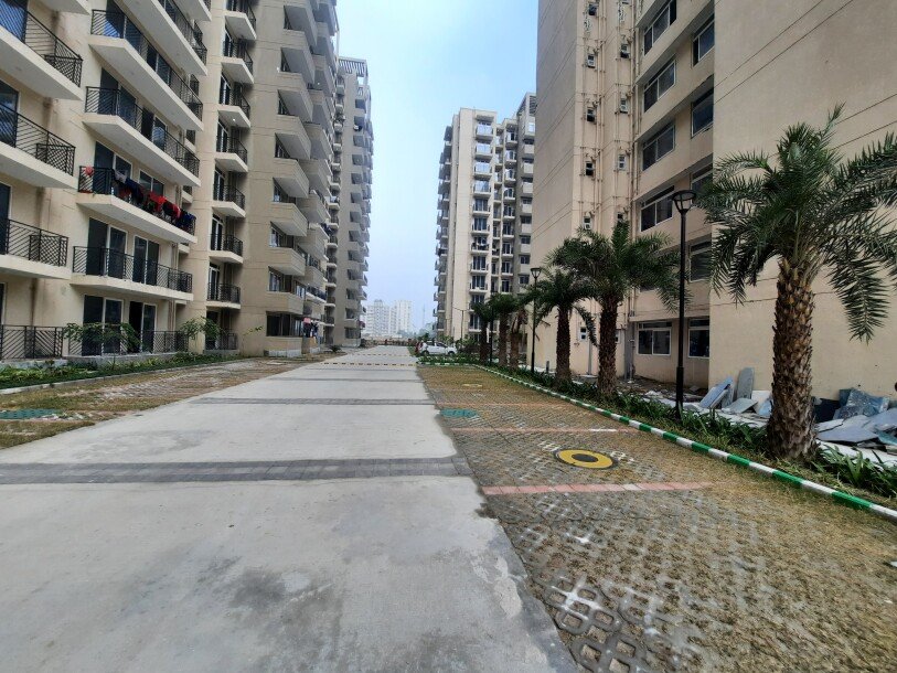 2bhk apartment signature grande iva sector  103 Dwarka expressway gurgaon-4