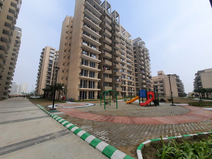 2bhk apartment signature grande iva sector  103 Dwarka expressway gurgaon-2