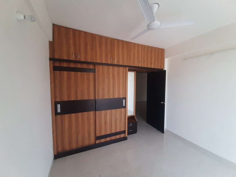 2bhk Apartment  signature  grande  iva sector 103  gurgaon-1