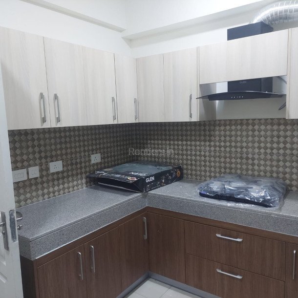 3bhk with servant and study available for Rent in Experion The Heartsong Seactor 108 Gurgaon-8