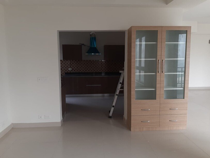 4bhk apartment for rent in Adani Oyster Grande Sector 102 Gurgaon-3
