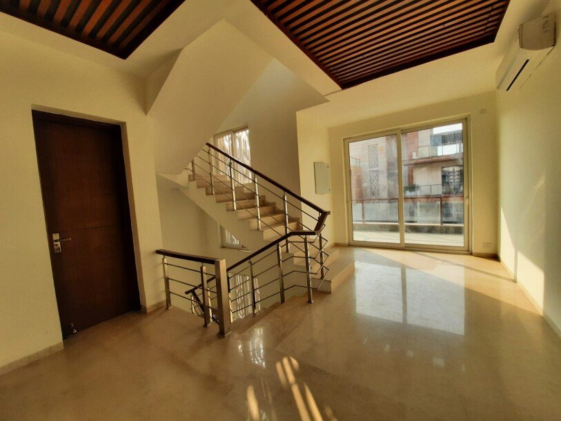 5bhk semifurnished villa in puri Deplomatic greens  sector 111 gurgaon-4