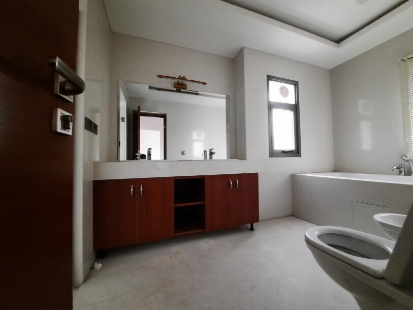 5bhk Independent Villa in Sobha International City Sector 109 Gurgaon-16
