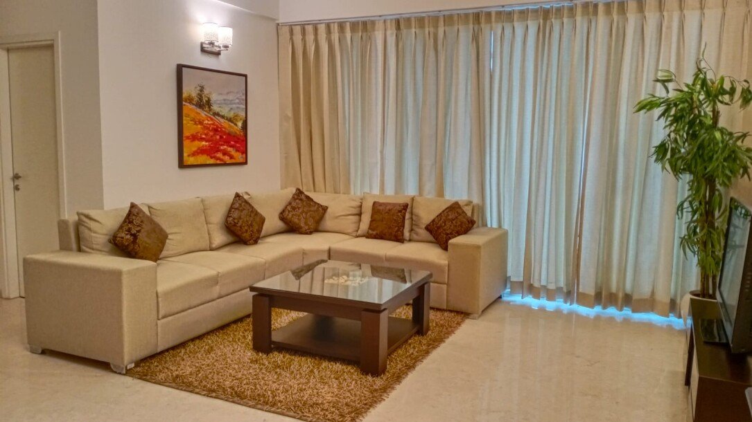 4bhk flat in India Dlf the crest  sector 54 gurgaon-15