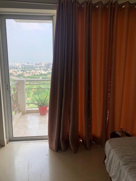 3 bhk apartment in DLF REGAL GARDEN-9