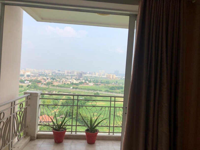 3 bhk apartment in DLF REGAL GARDEN-8