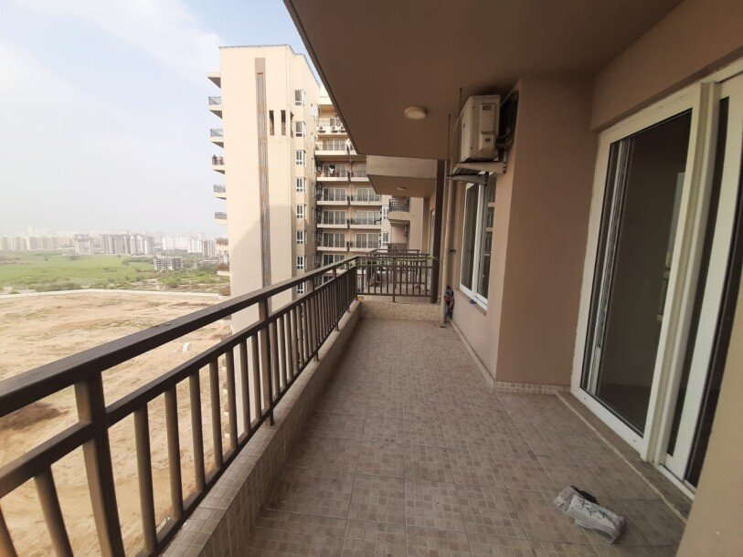 4bhk apartment for rent in Adani Oyster Grande Sector 102 Gurgaon-8