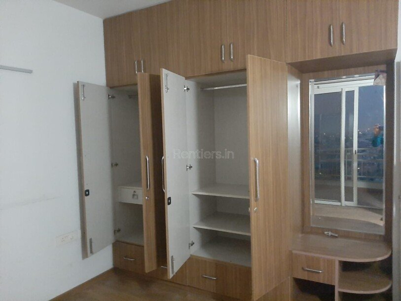 2bhk apartment for rent in Godrej Summit sector 104 Gurgaon-6