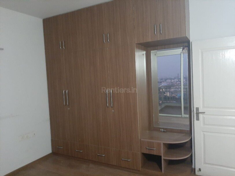 2bhk apartment for rent in Godrej Summit sector 104 Gurgaon-7