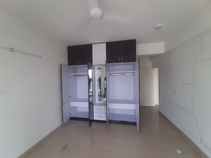 2bhk apartment for rent in Tata La vida sector 113 Gurgaon-9