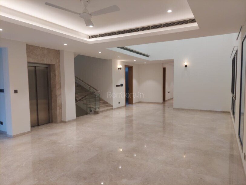 5bhk 500sqyards independent Villa in Sobha International City-1