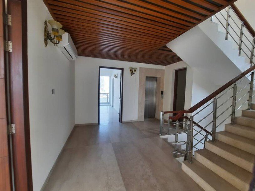 5bhk 8000 sqft  independent villa puri deplomatic greens sector 110A gurgaon-16