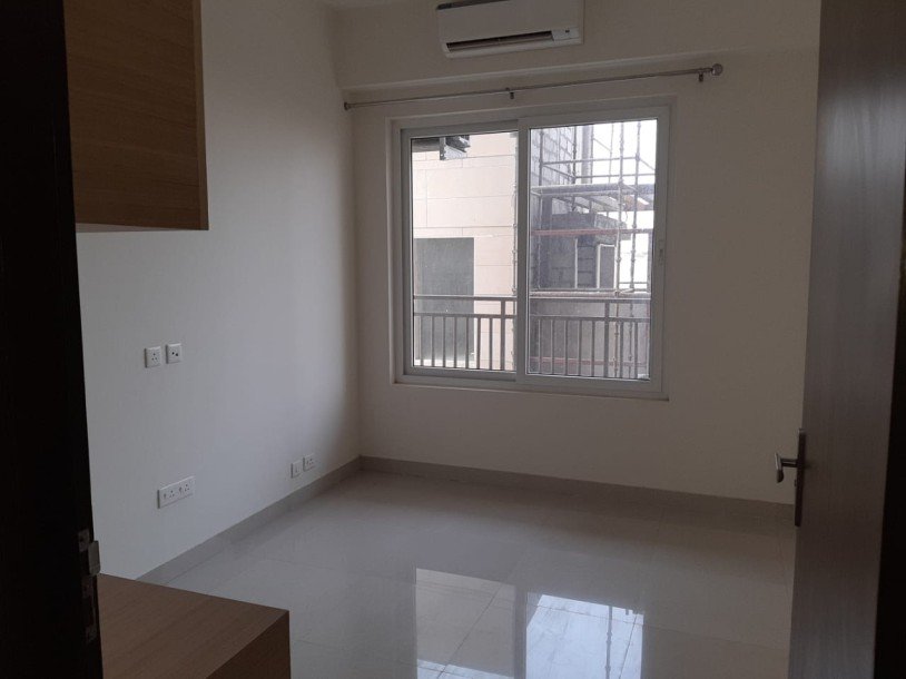 4BHK Apartment for rent in Oyster Grande, Sector 102 , gurgaon-7