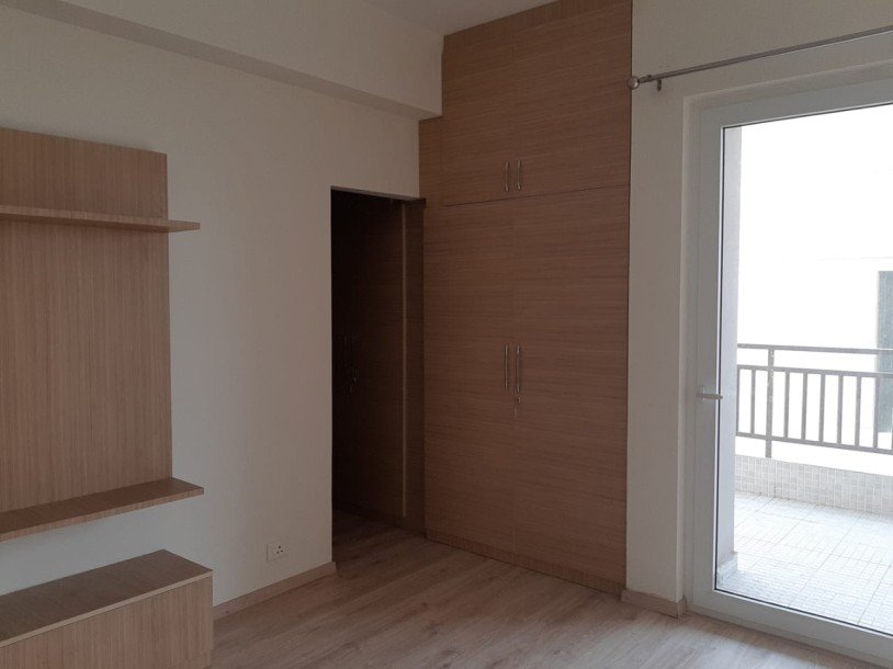 4BHK Apartment for rent in Oyster Grande, Sector 102 , gurgaon-11