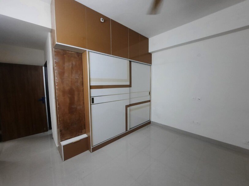 4 BHK Apartment for rent in Adani M2K Oyster Grande Sector-102 Gurgaon-12