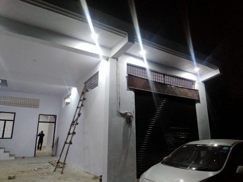 Rental space available for warehouse/office/gym/library-8