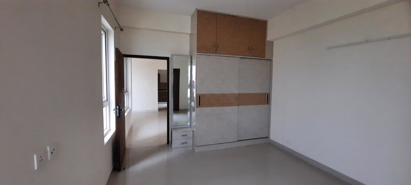 4BHK Apartment in Oyster Grande Sector 102,gurgaon-1