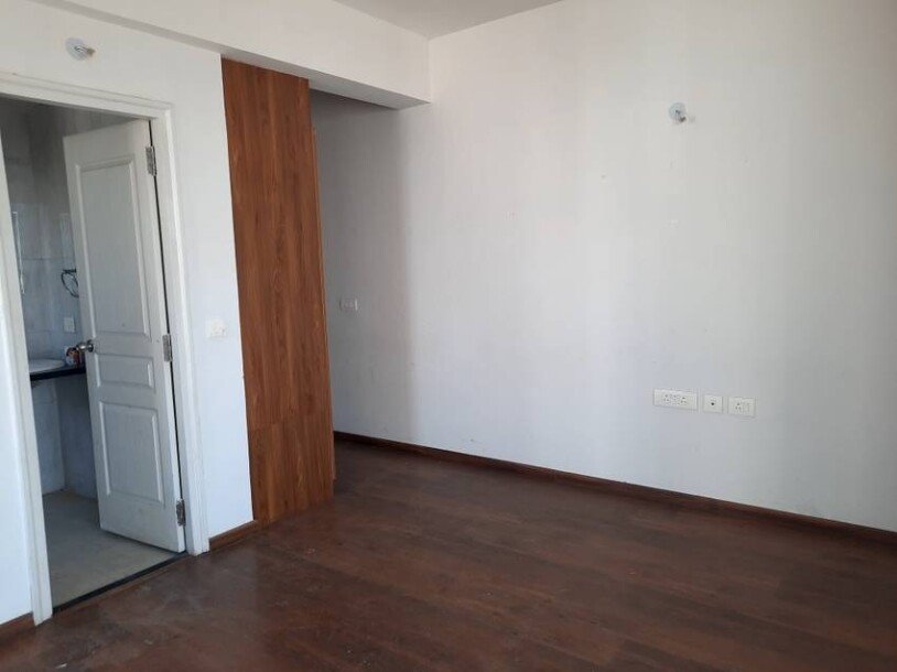 3bhk  flat in Godrej Summit sector 104 gurgaon-3
