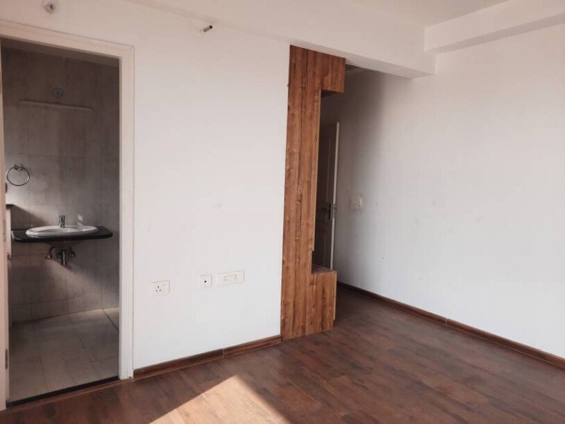 3bhk flat in Godrej Summit sector 104 gurgaon-3
