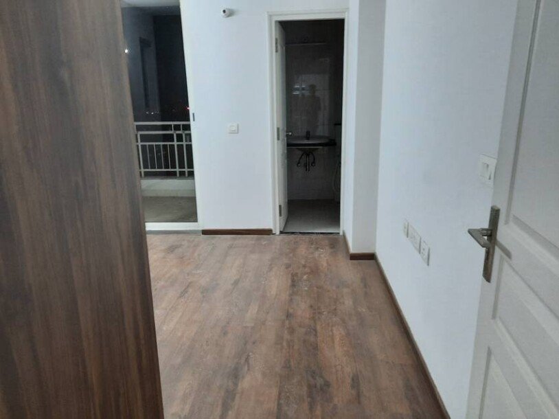 3bhk flat in Godrej Summit sector 104 gurgaon-3