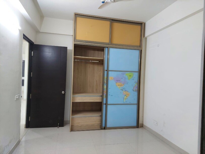 4 BHK Apartment for rent in indiabulls Enigma Sector-110 Gurgaon-12