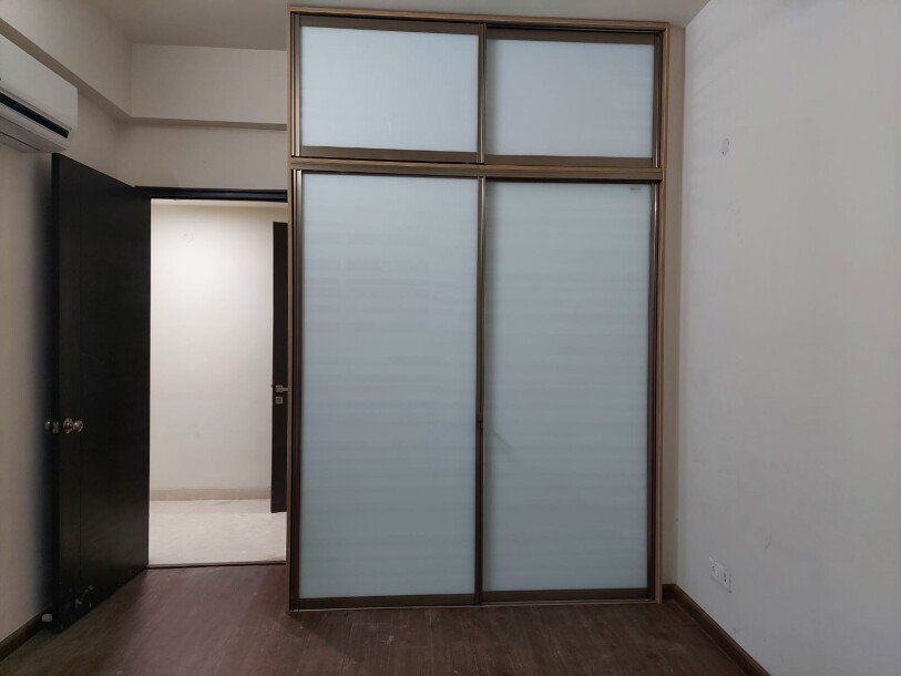 4 BHK Apartment for rent in indiabulls Enigma Sector-110 Gurgaon-7