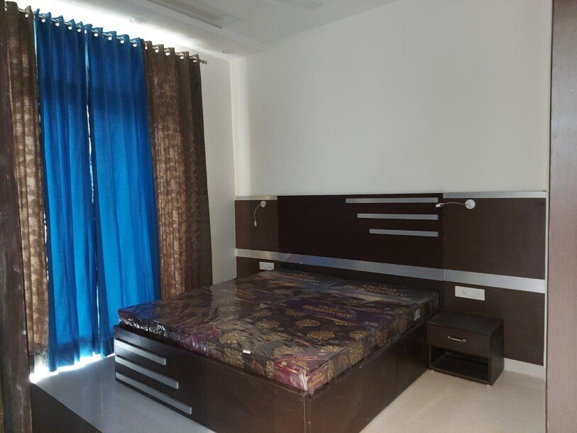 4 BHK Apartment for rent in indiabulls Enigma Sector-110 Gurgaon-8