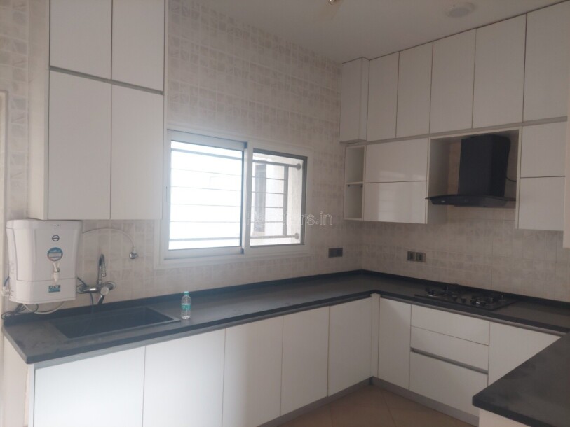 4bhk Duplex villa available on Rent in Sobha International City Sector 109 Gurgaon-22