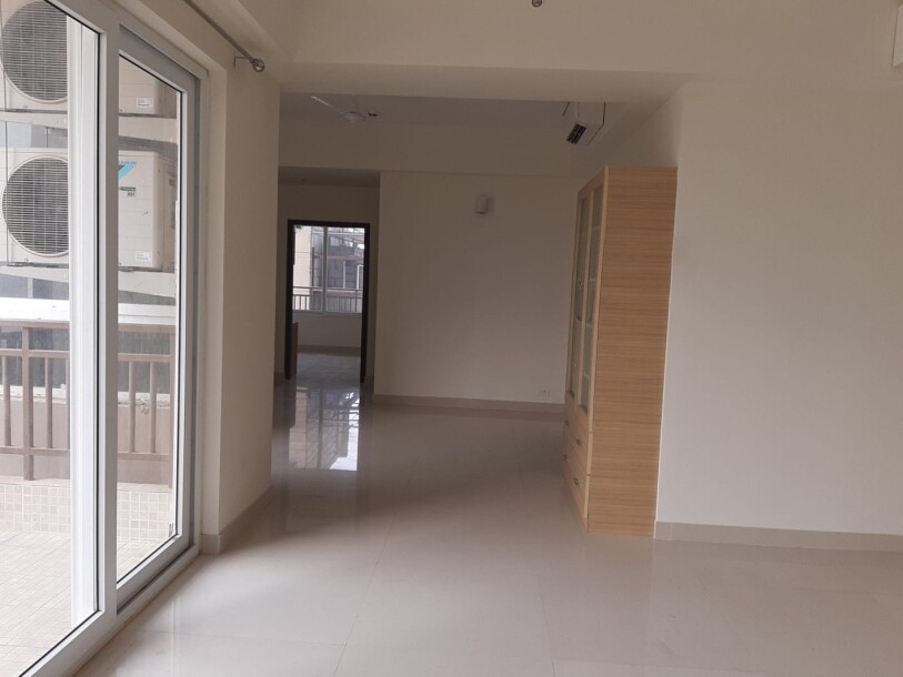 4bhk apartment for rent in Adani Oyster Grande Sector 102 Gurgaon-7