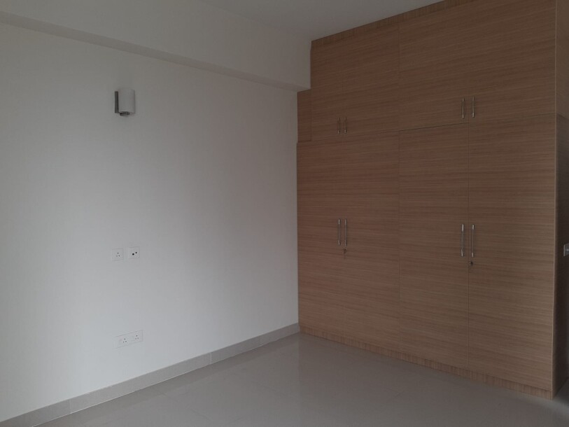 4bhk apartment for rent in Adani Oyster Grande Sector 102 Gurgaon-5