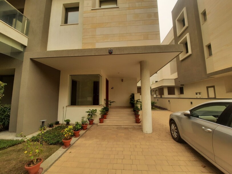 5bhk Independent Villa in Sobha International City Sector 109 Gurgaon-13