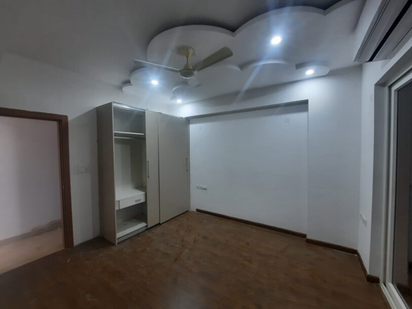 5bhk Independent Villa 270sqyrds in Sobha International City Sector 109 Gurgaon-6