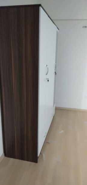 3 bhk apartment in DLF REGAL GARDEN-4