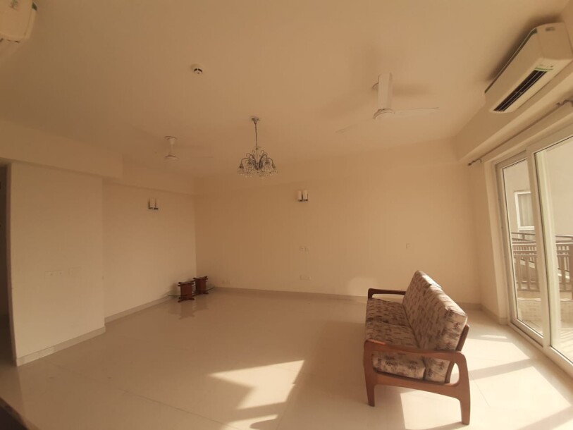 4bhk apartment for rent in Adani Oyster Grande Sector 102 Gurgaon-18