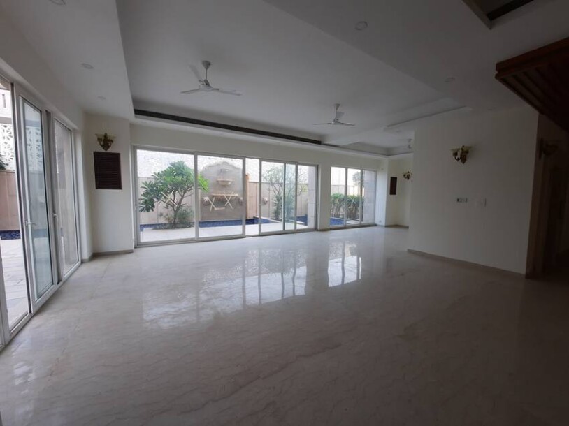 5bhk 8000 sqft  independent villa puri deplomatic greens sector 110A gurgaon-1