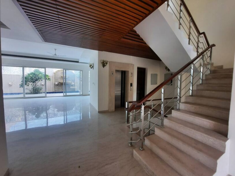 5bhk 8000 sqft  independent villa puri deplomatic greens sector 110A gurgaon-7