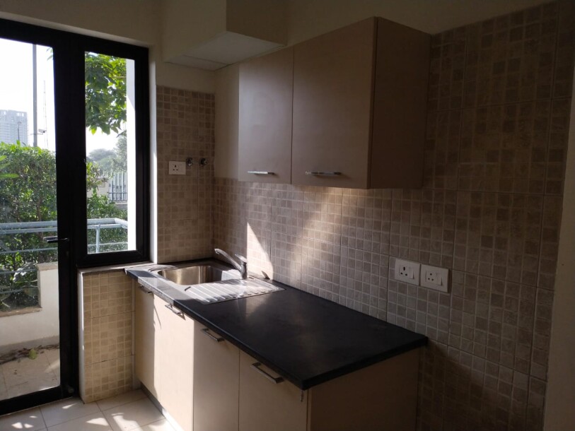 2 BHK Apartment for Rent in Godrej oasis , Sector-88A Gurgaon-2